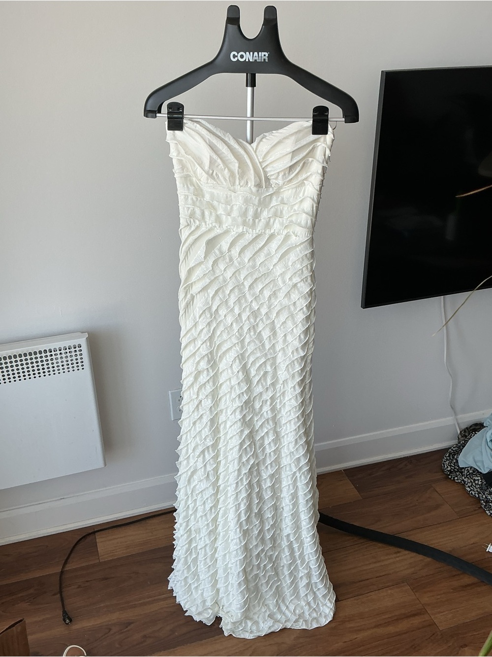 Elegant Strapless White Ruched Maxi Dress